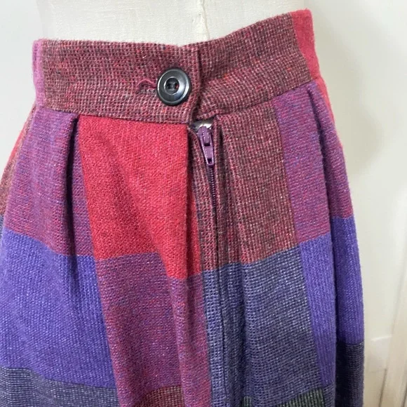 VINTAGE 1970’s Plaid Wool Pleated Midi Skirt Jewel Tone Red Purple Size SMALL - Picture 7 of 11